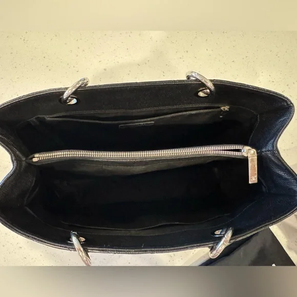 CHANEL GST Grand Shopper Tote Black with silver hardware - Picture 11 of 13